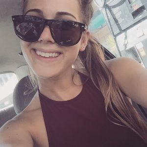 Meet your Posher, Beverly